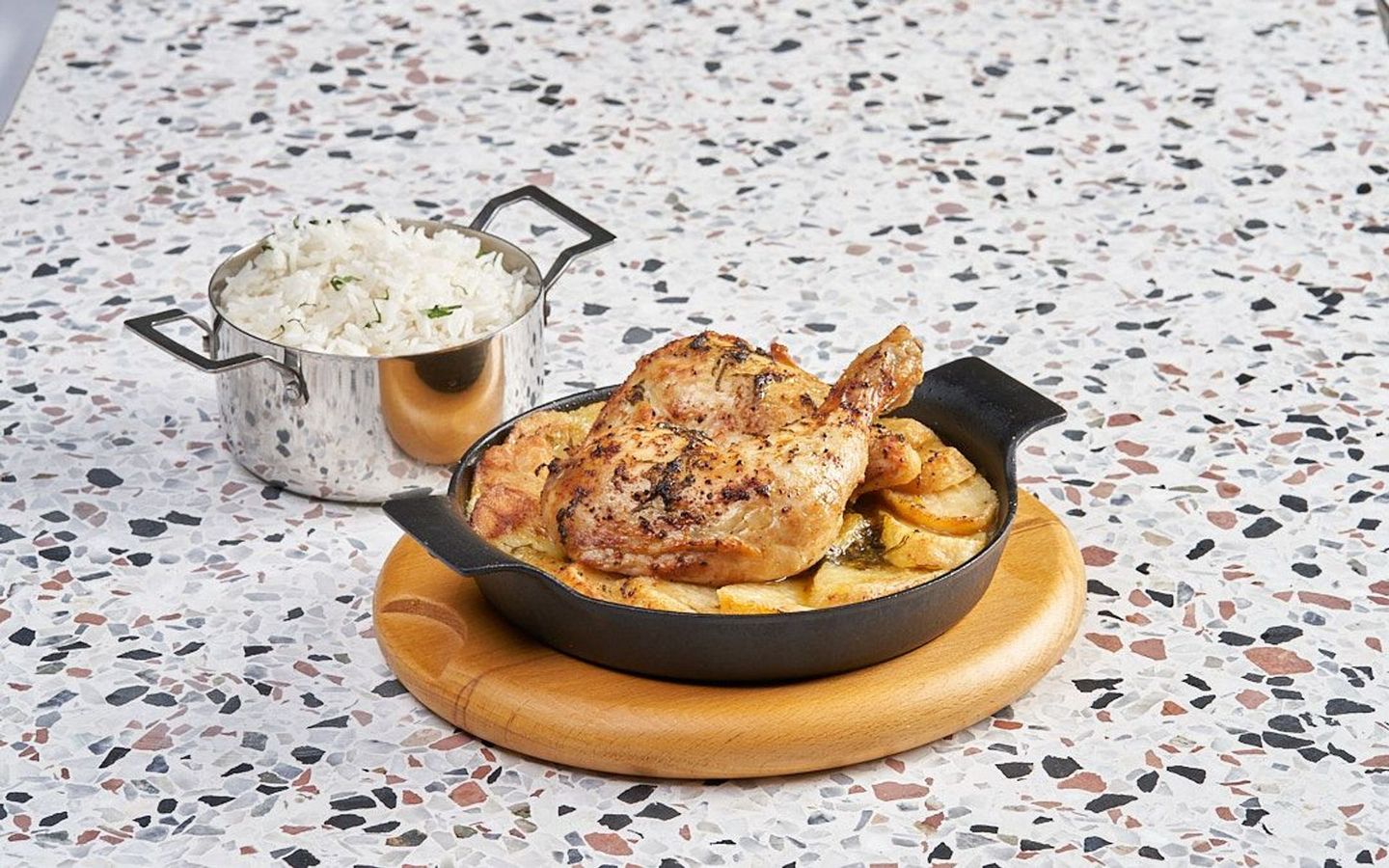 دجاج وبطاطا مع الأرز