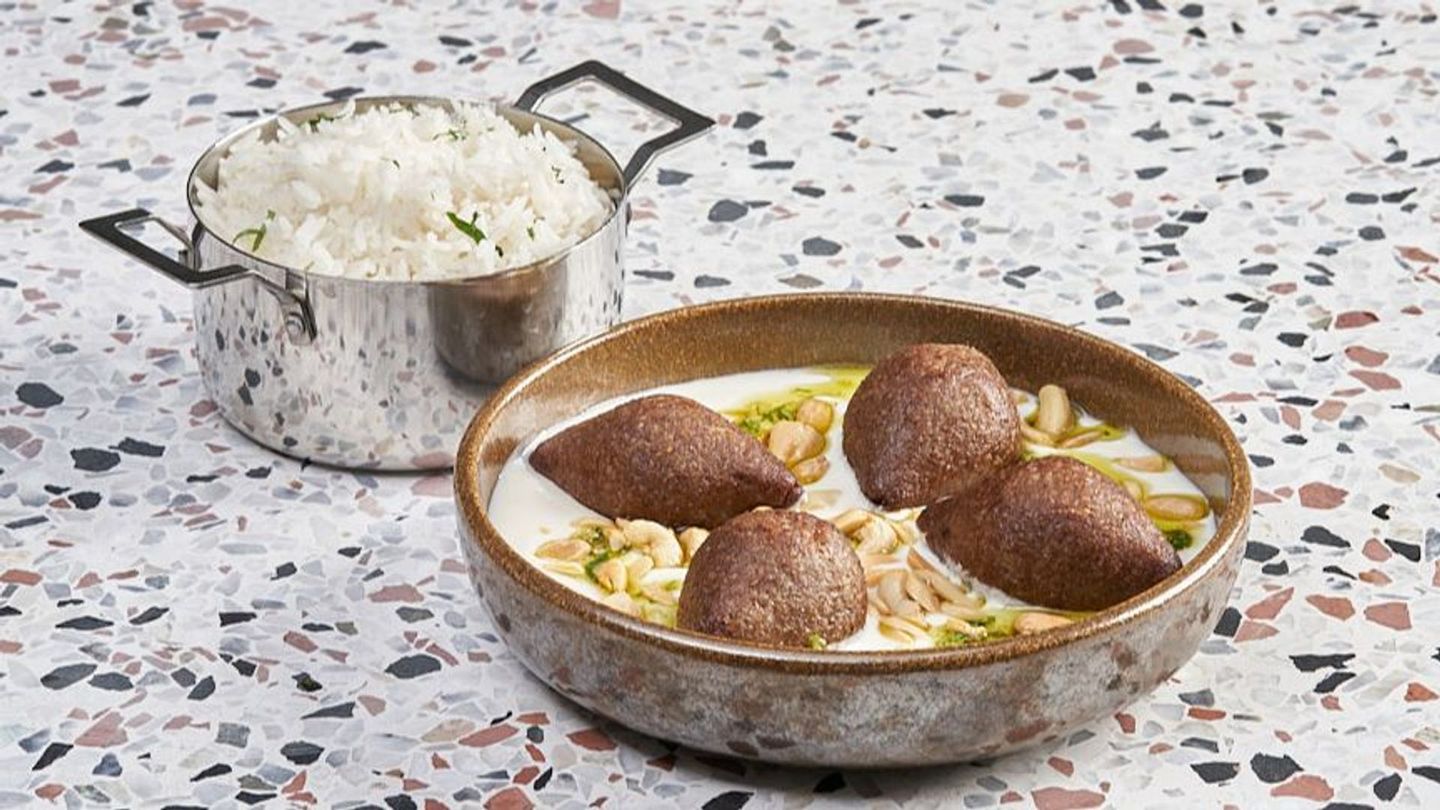 كبه باللبن مع الأرز