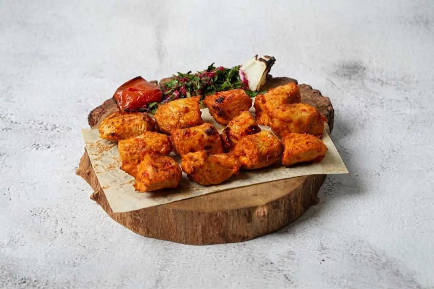 صحن شيش طاووق