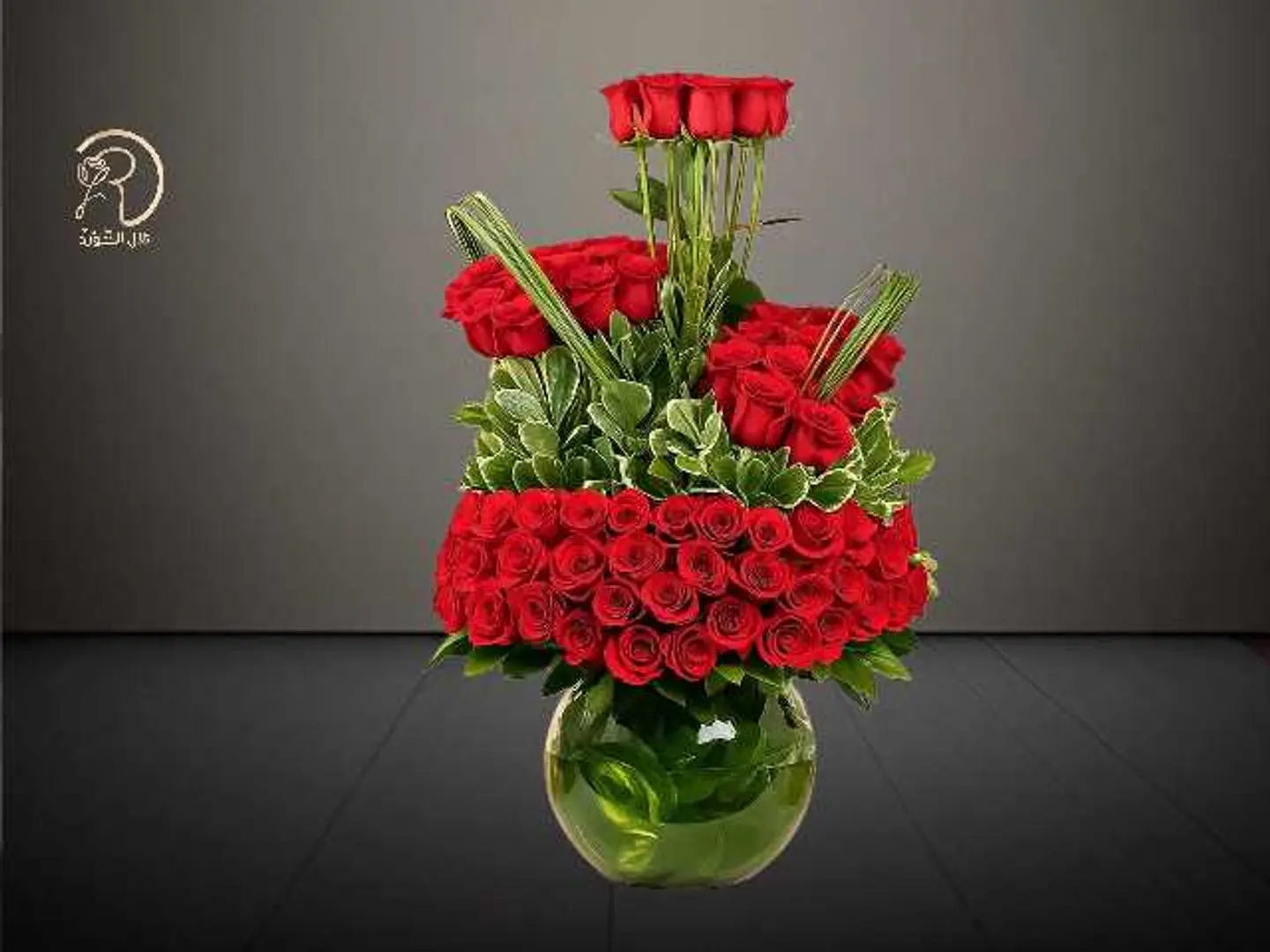 تاج الورود الحمراء
