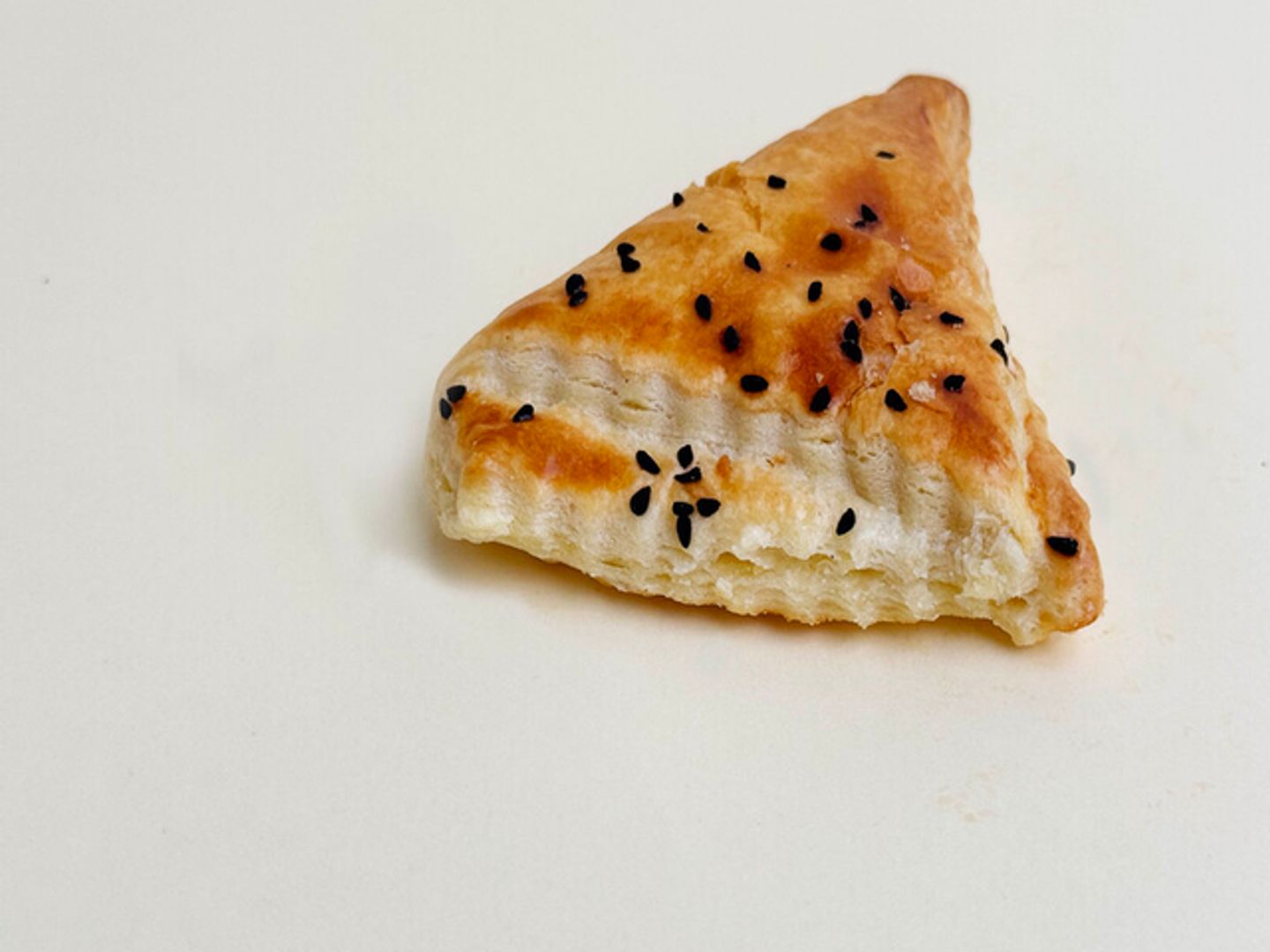 مثلثات بالجبنه