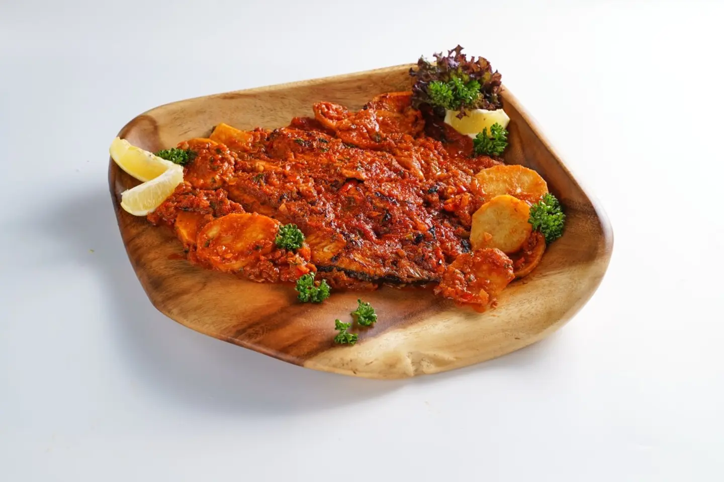 صينية سمك حارة لبنانية