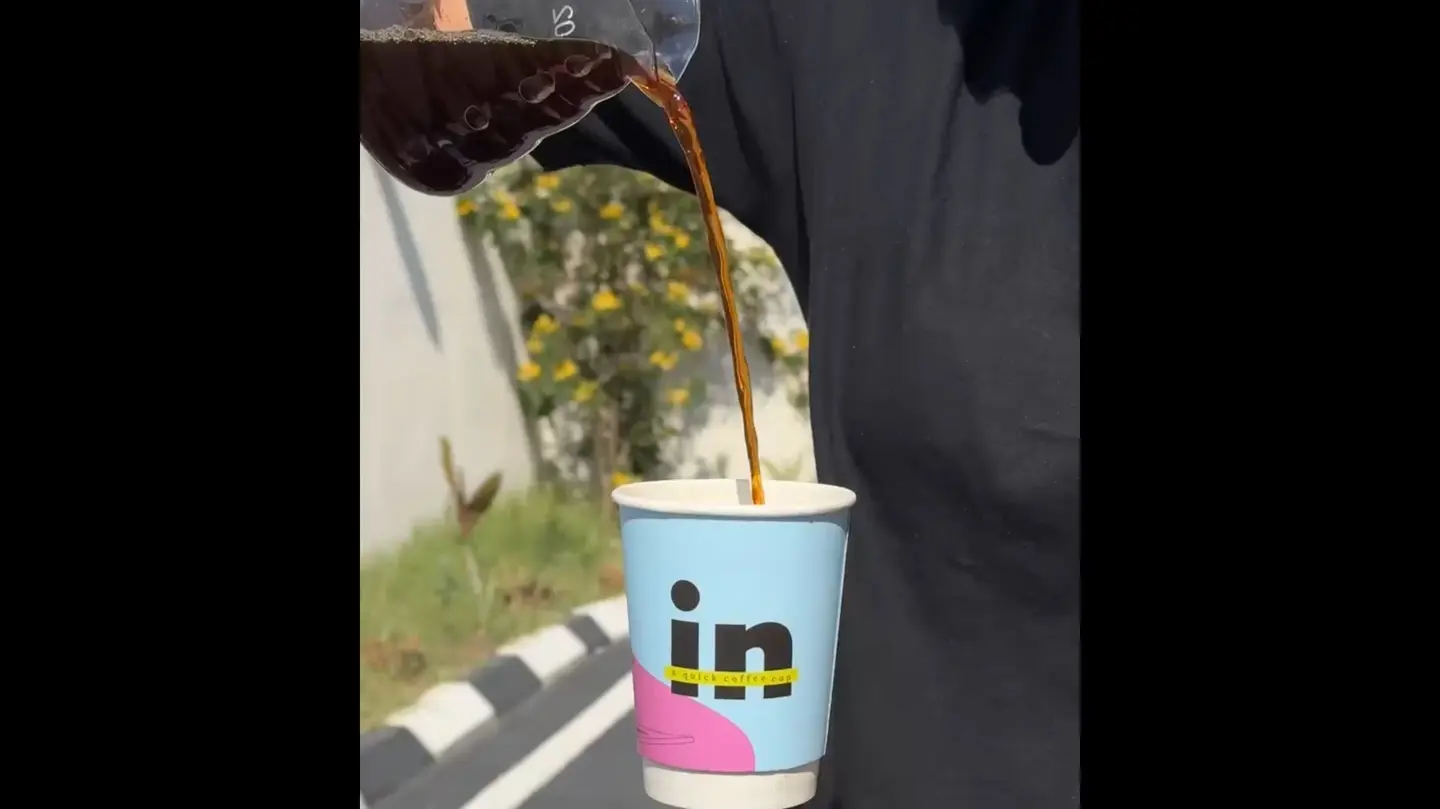قهوة مقطرة حارة
