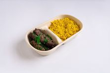 كباب لحم مع الرز الاصفر