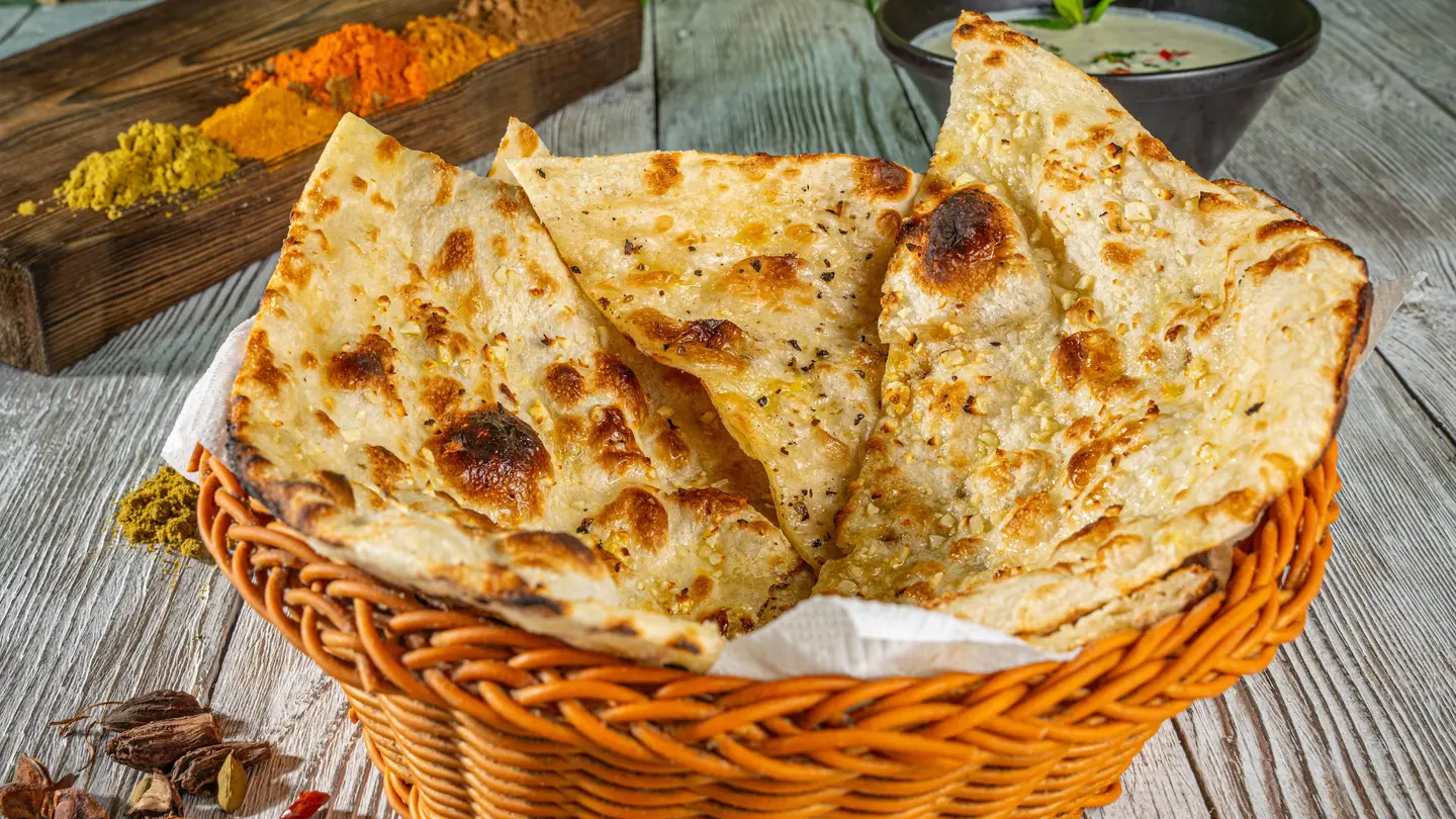 (4 حبة) حبة خبز نان مشكل