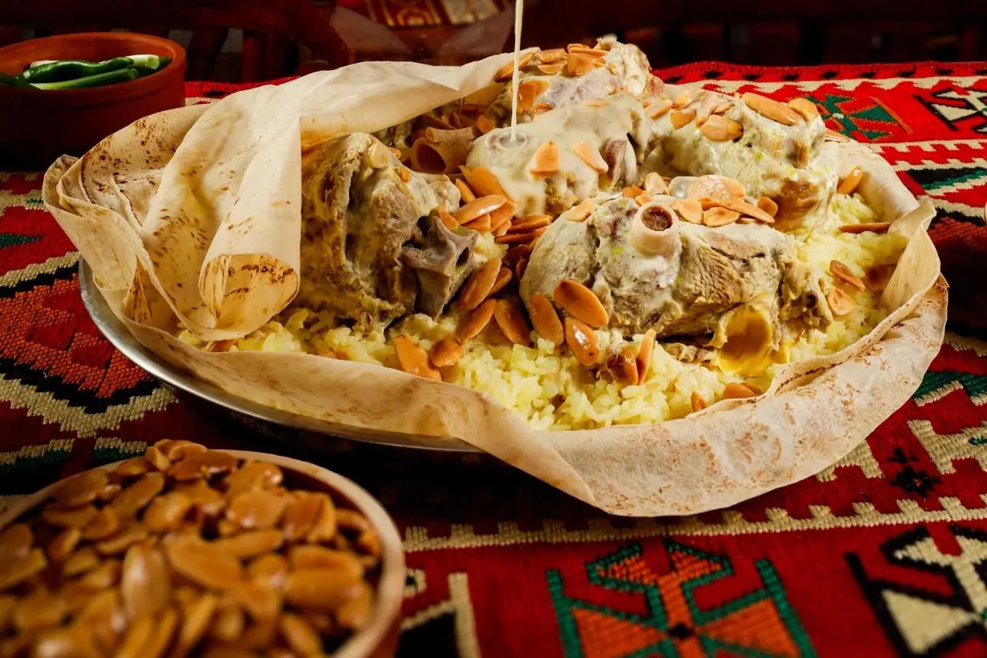 منسف ثلاثة اشخاص ( لحم بلدي )