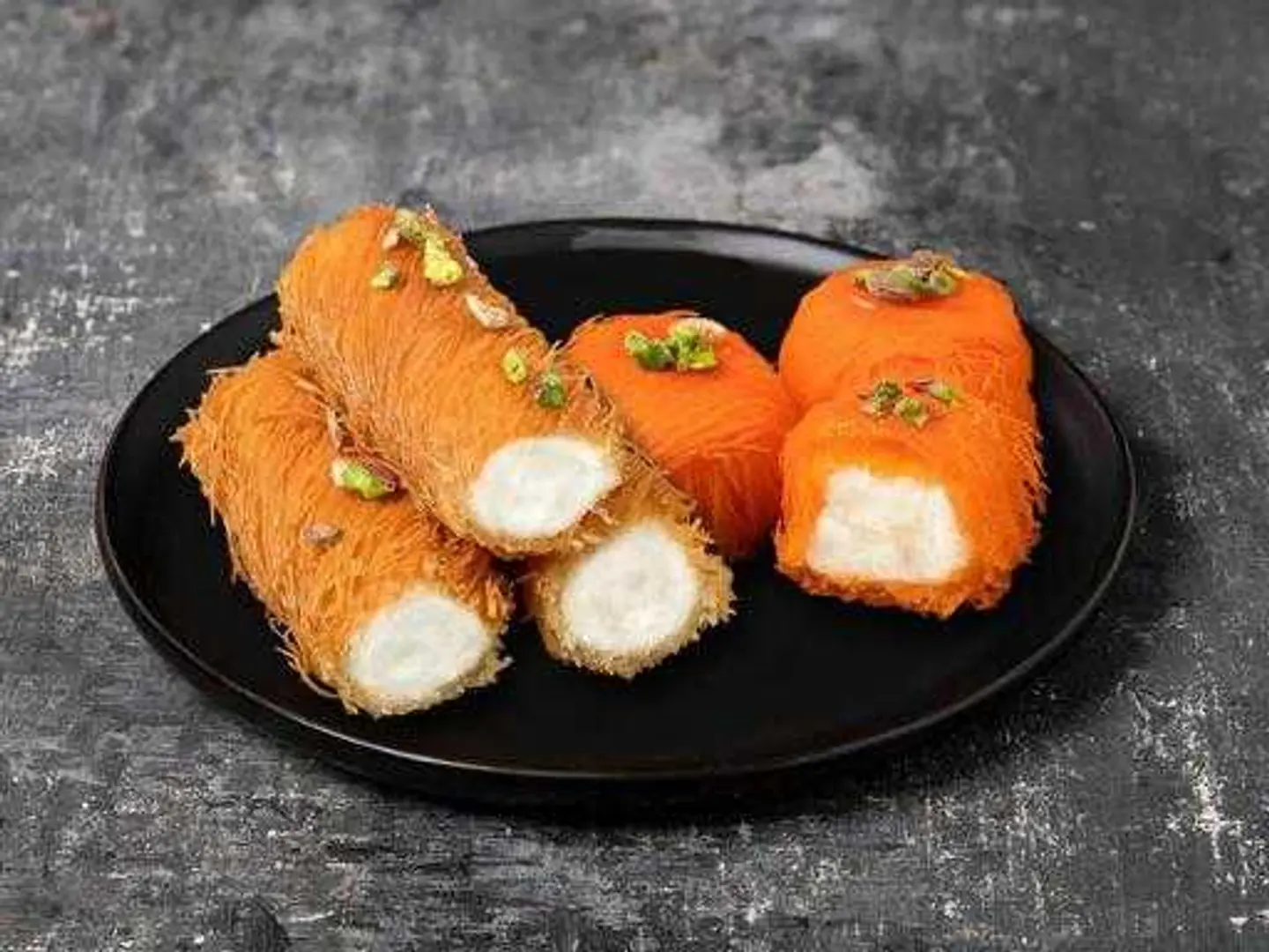 Mabroma & Loqmma Ali Abualhous