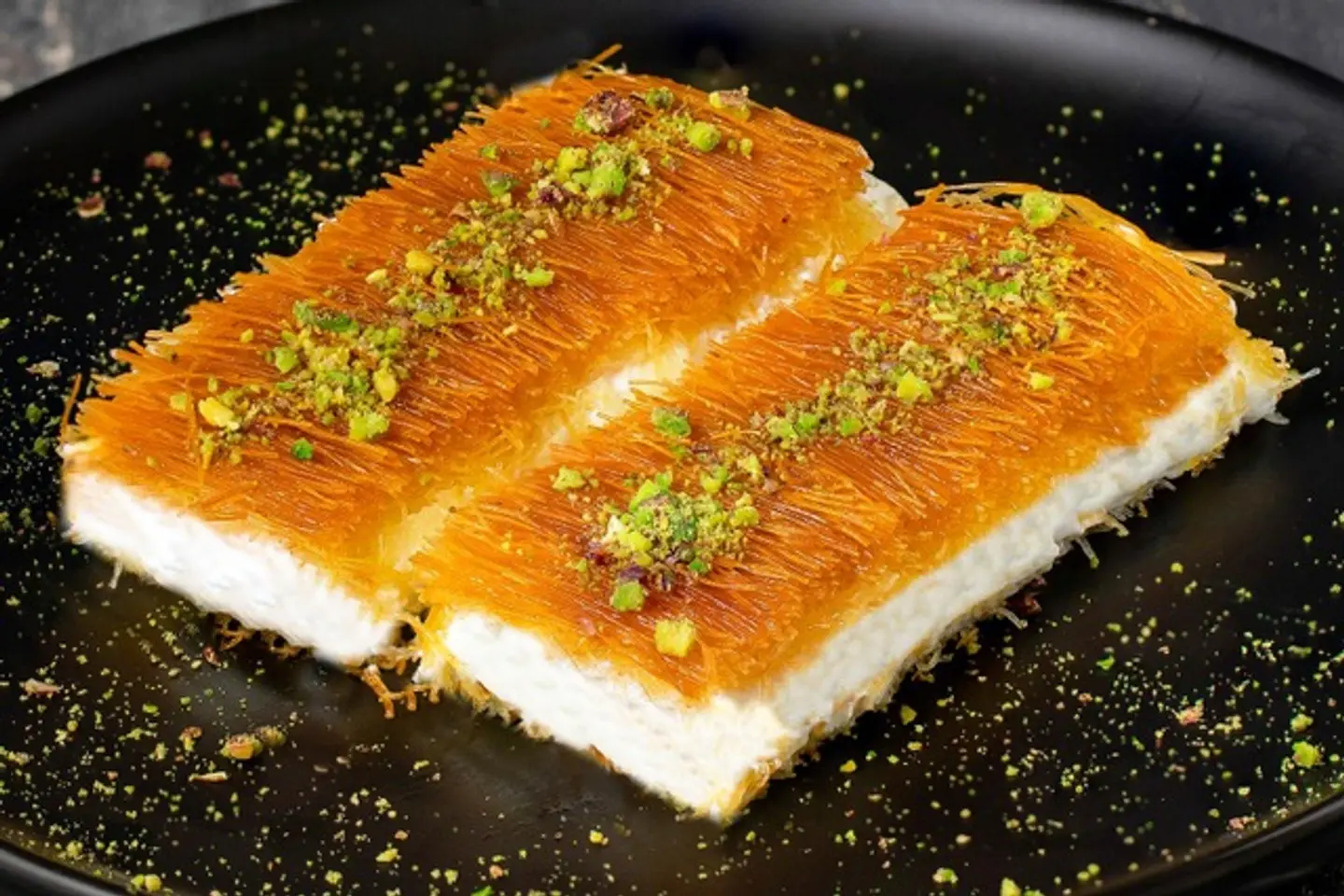 Coarse Kunafa With Cream ( Bain Nareen)