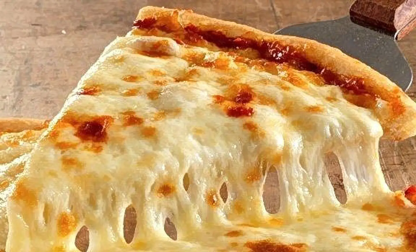 بيتزا مارغريتا وسط