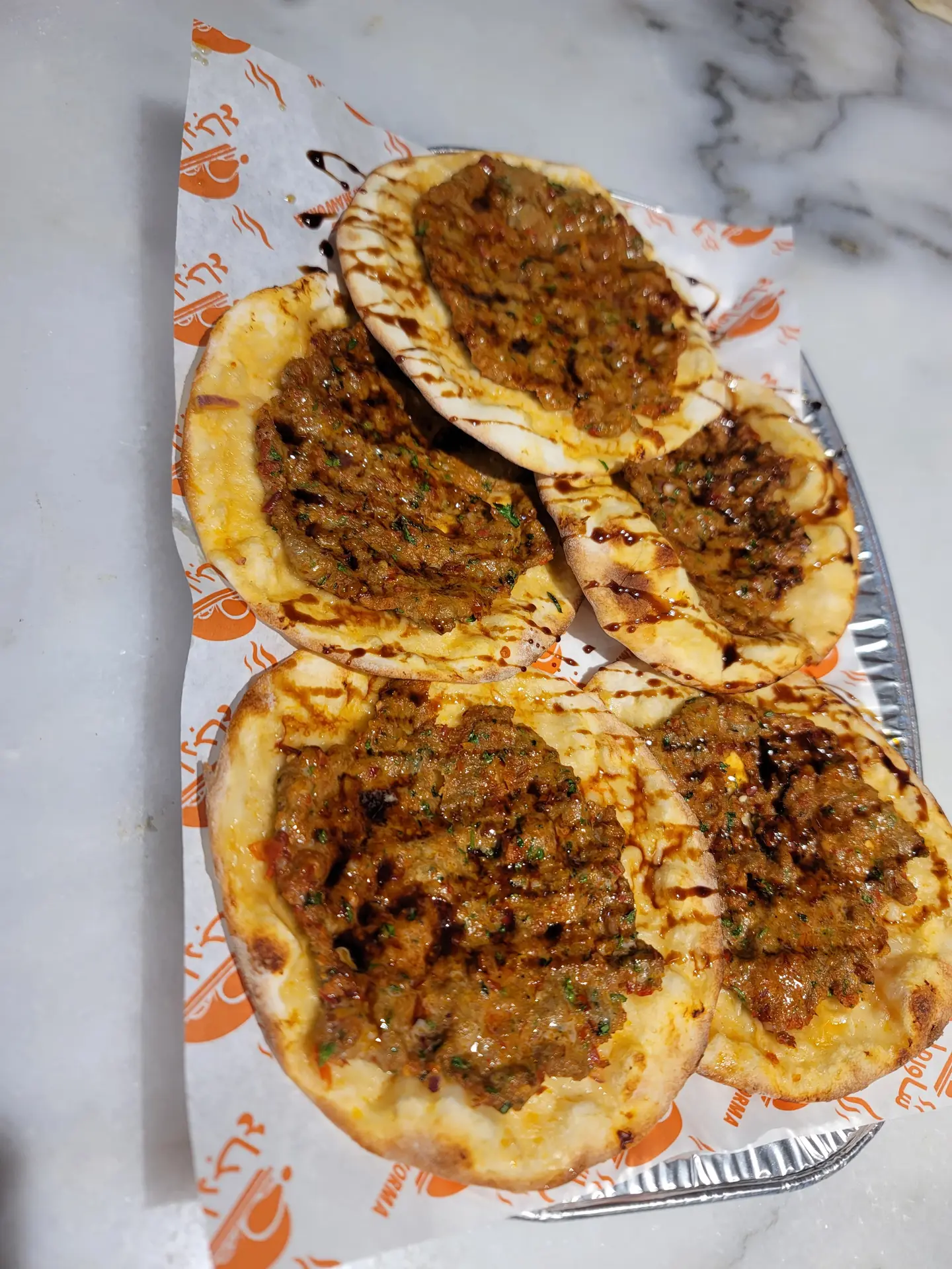 لحم بالعجين صغير