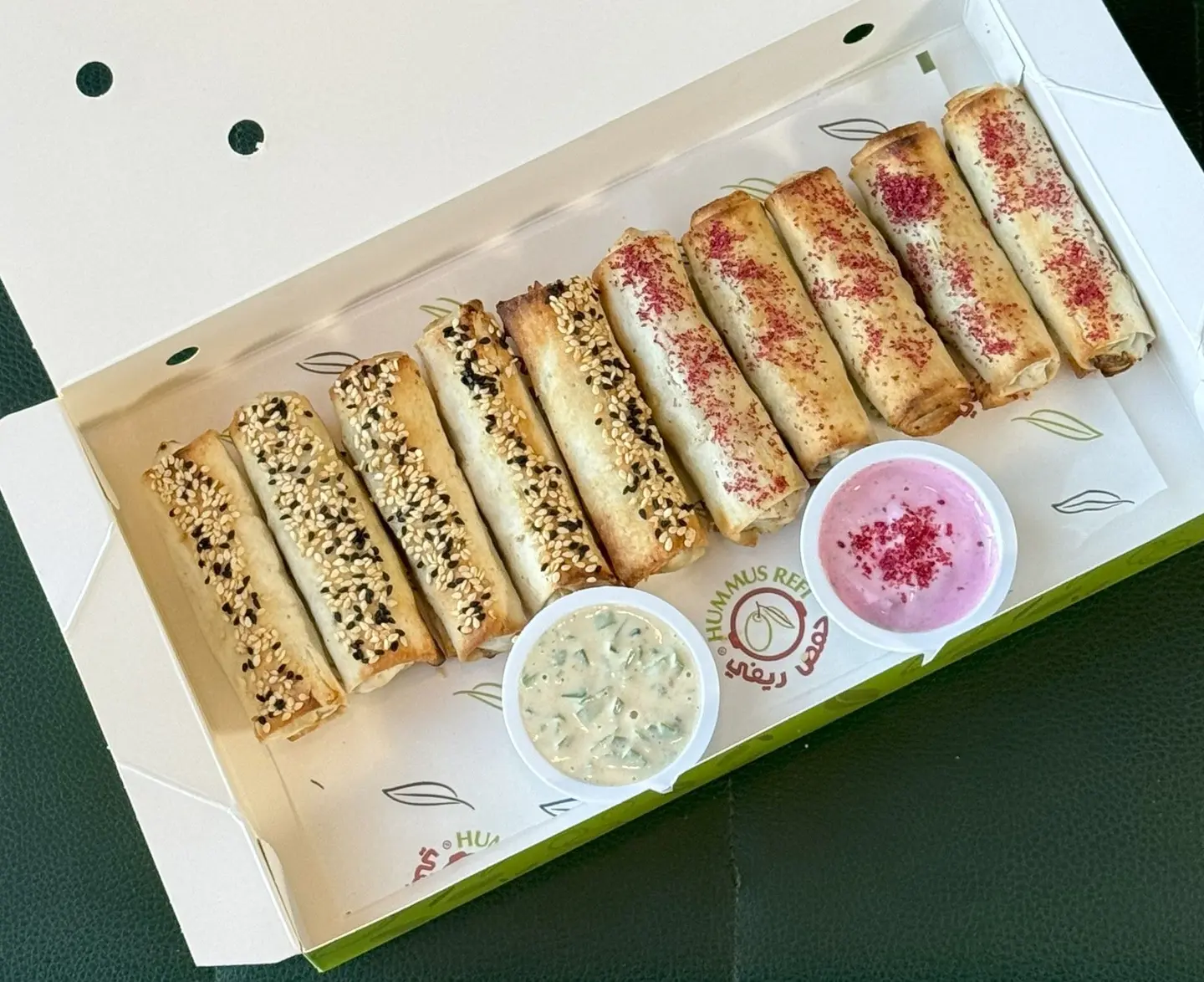 بوكس مسخن وعيش ابو اللحم رول
