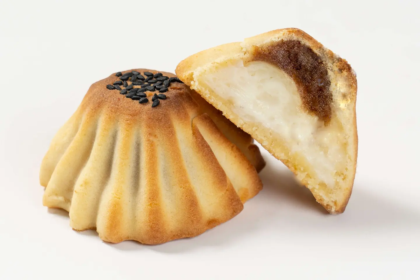 Cream Maamoul With Dates
