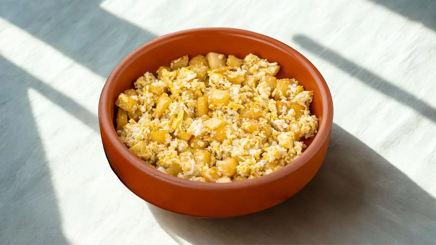 Mfaraket Batata With Eggs