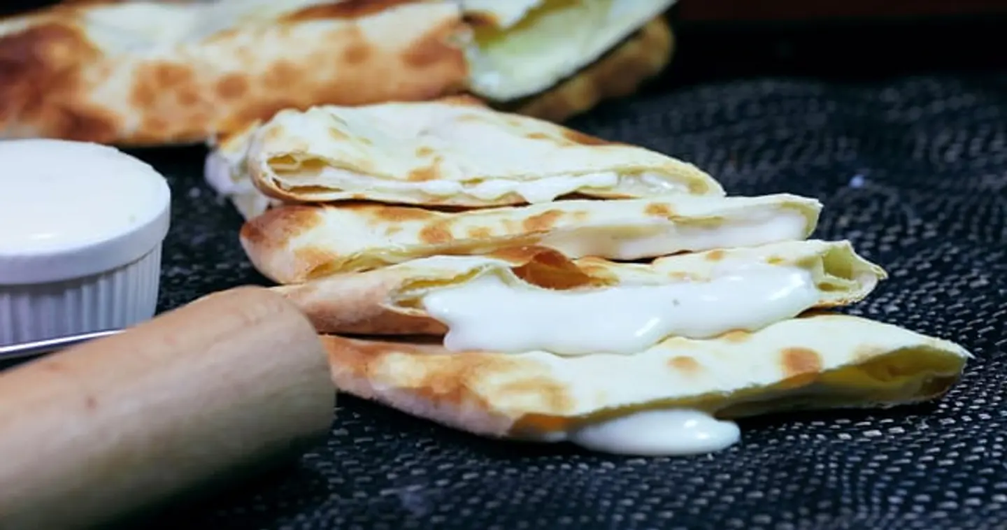 فطيرة جبن سائل