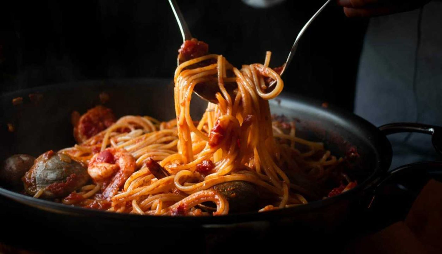 Spaghetti Pasta With Seafood Sauce