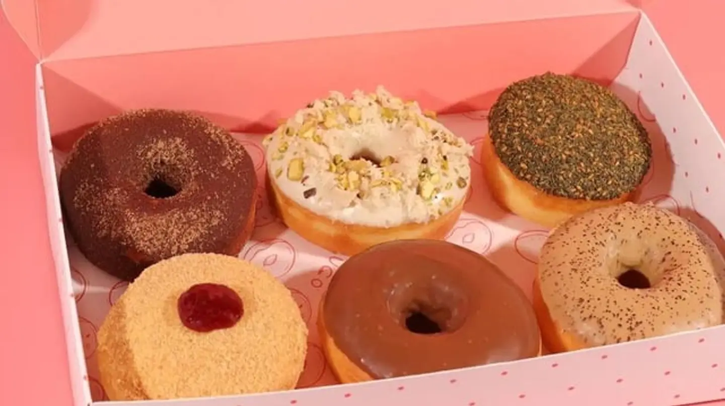 بوكس دونات كبير6 حبة