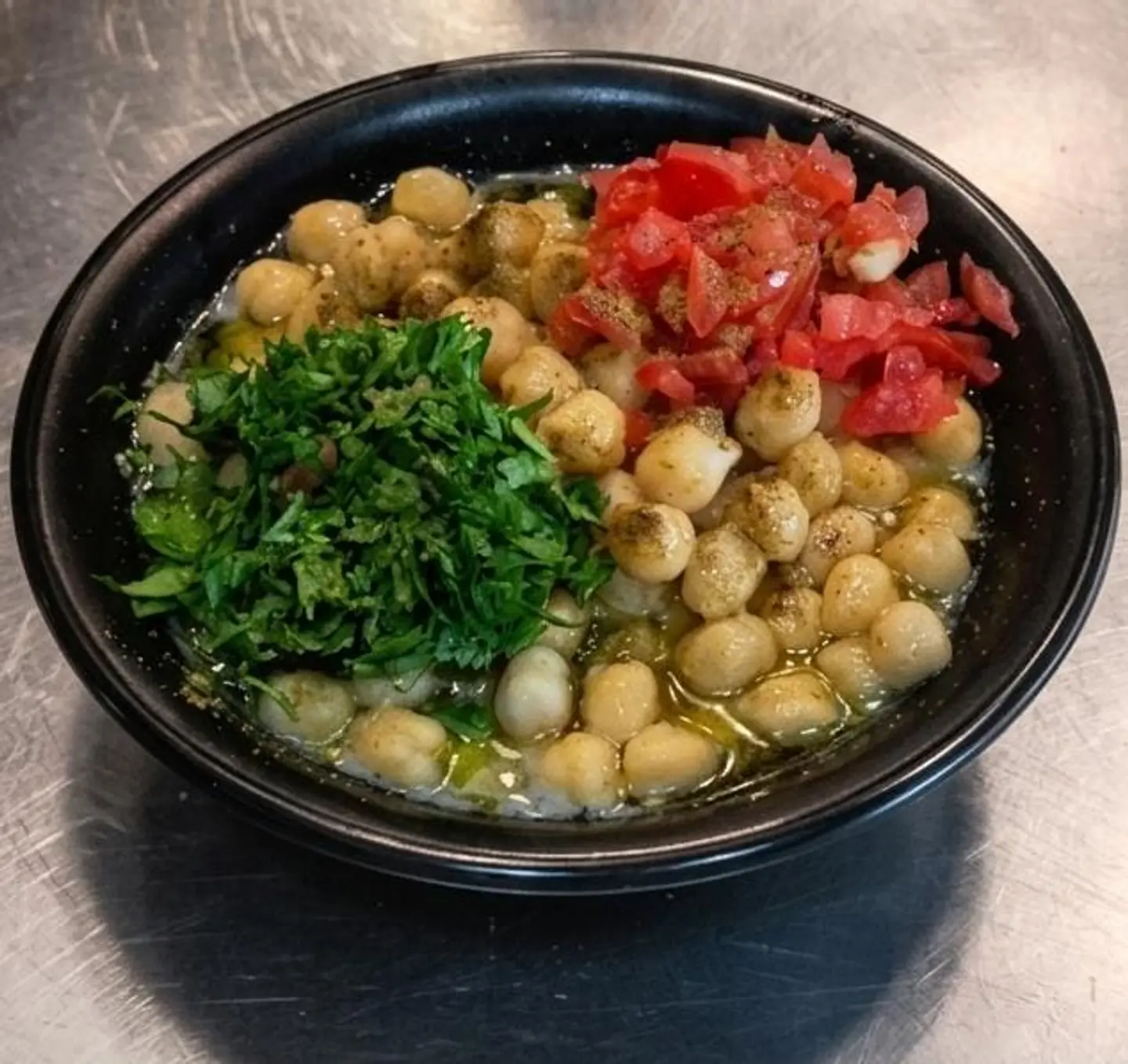 Musabaha With Lemon And Oil