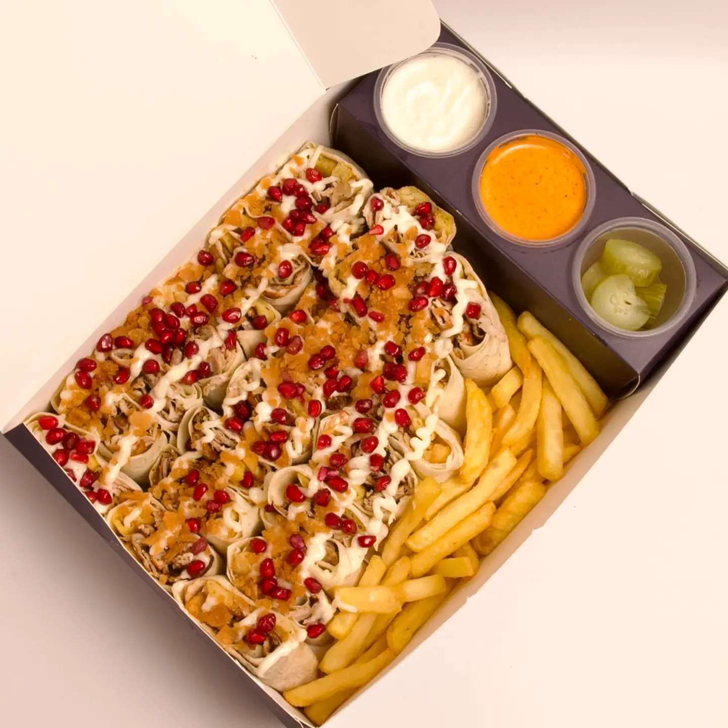 بوكس وجبة 24 قطع لحم مع مشروب