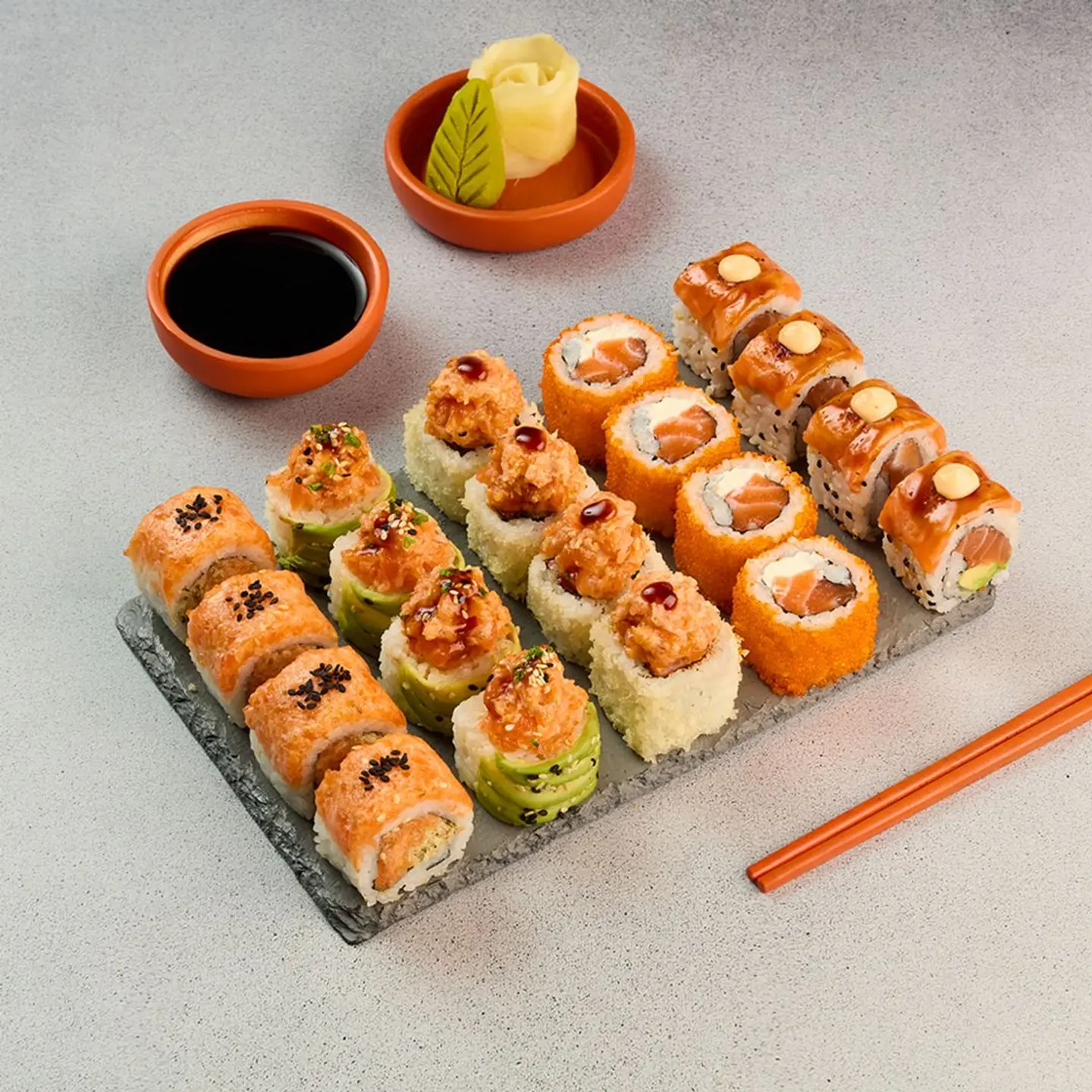 Deluxe Salmon Box – 20 Pieces