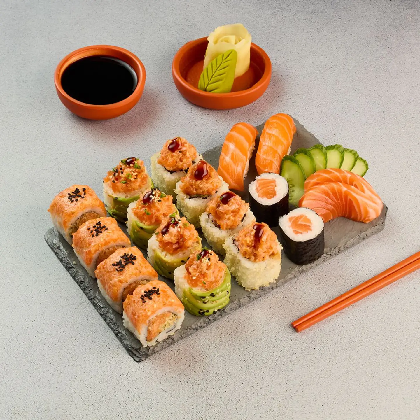 Ichiban Salmon Platter   18 Pieces