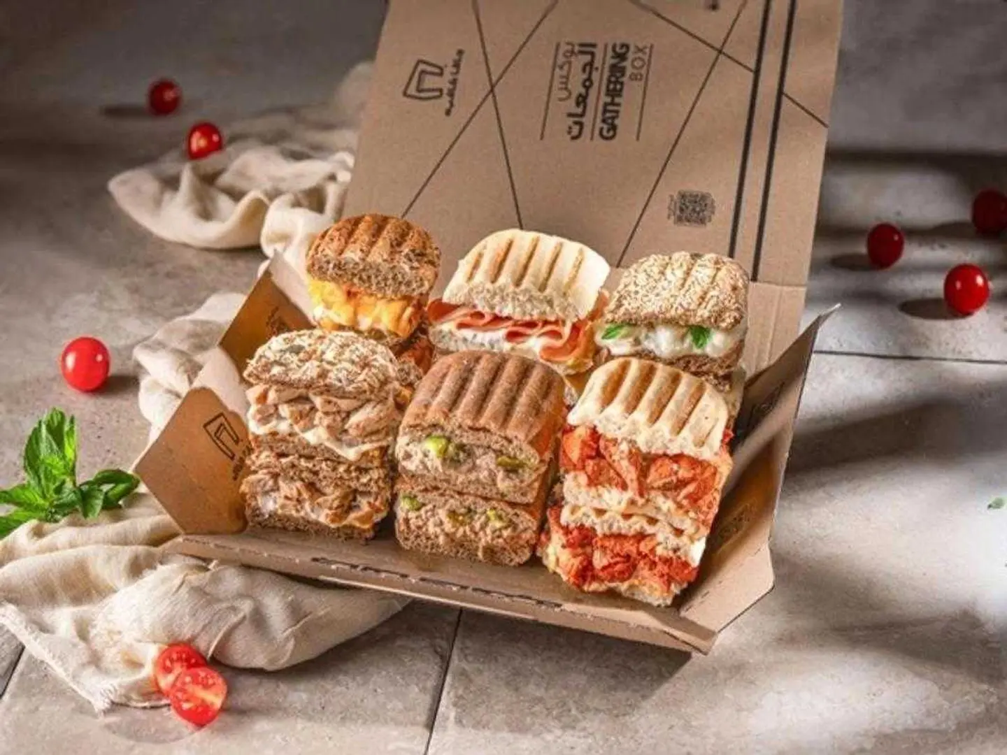 بوكس الساندويتش ( 12 قطعة )