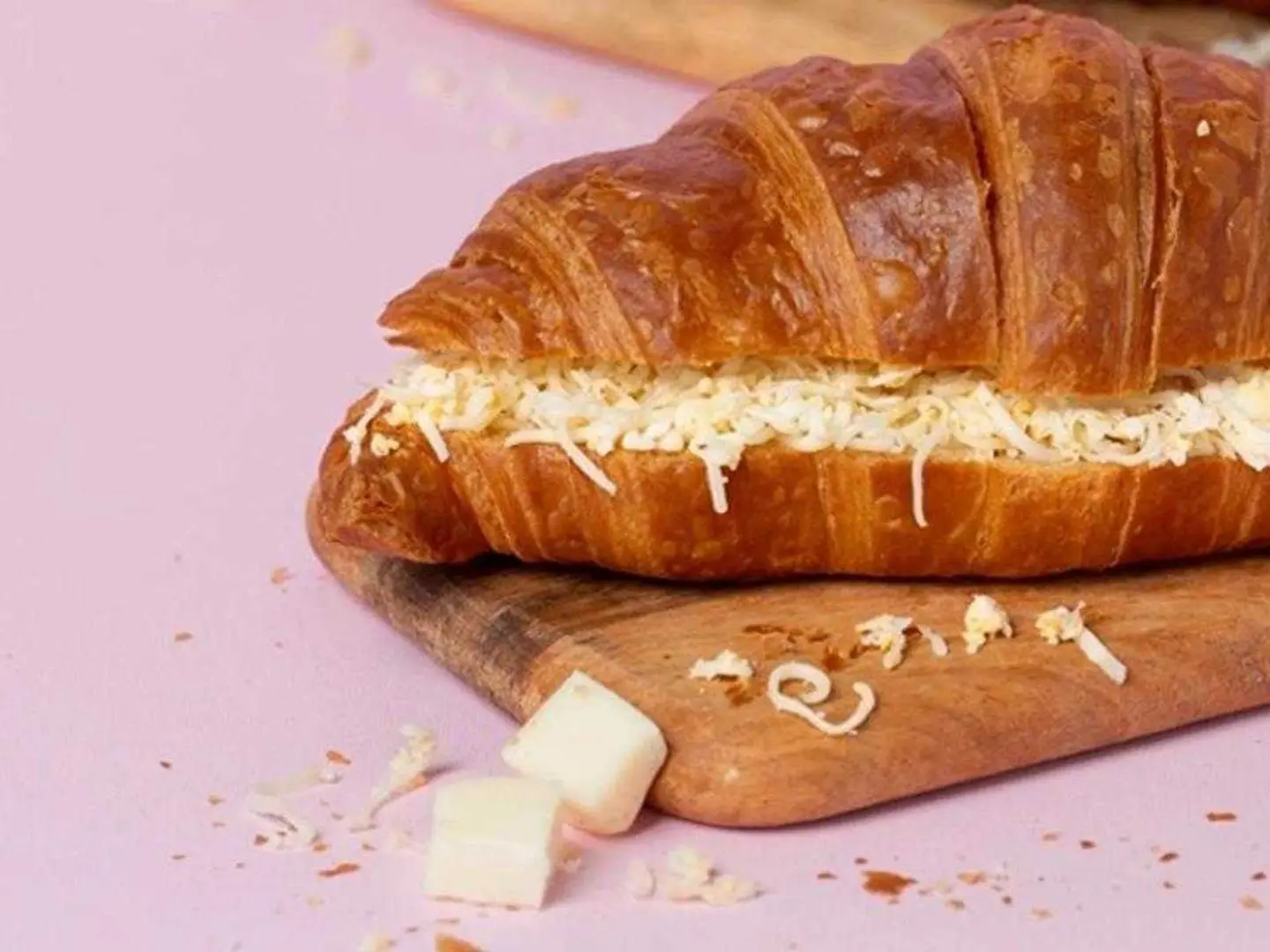 كرواسون الجبنة