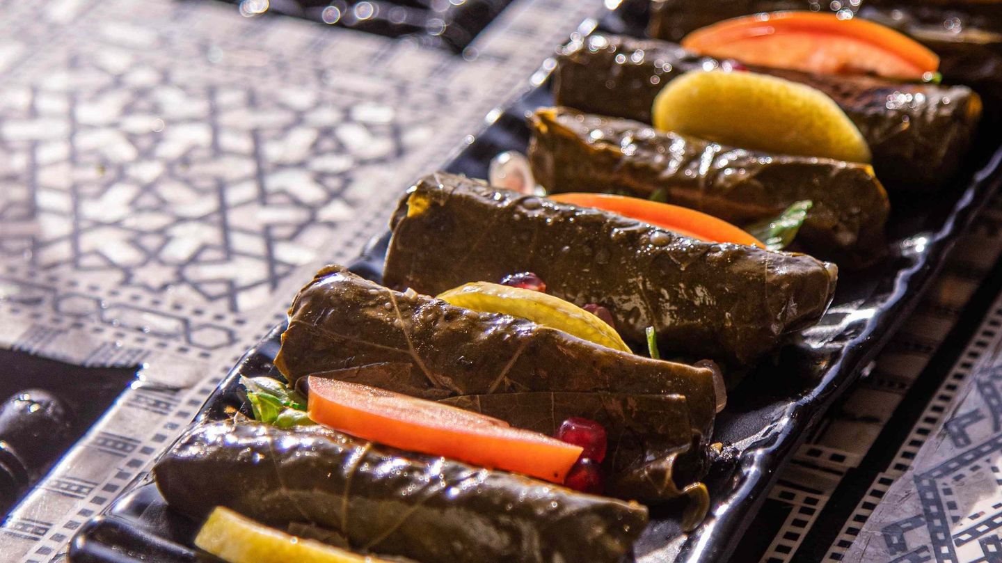 صحن ورق عنب