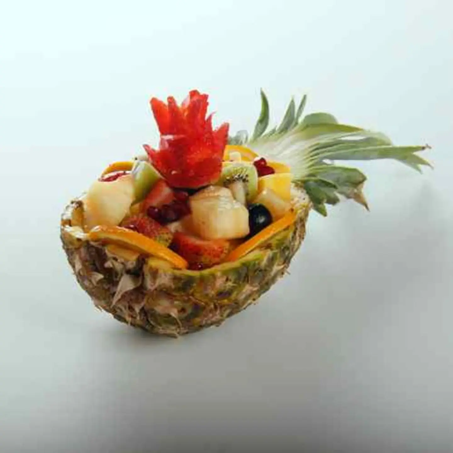 نصف اناناسة فواكة مشكلة ج د