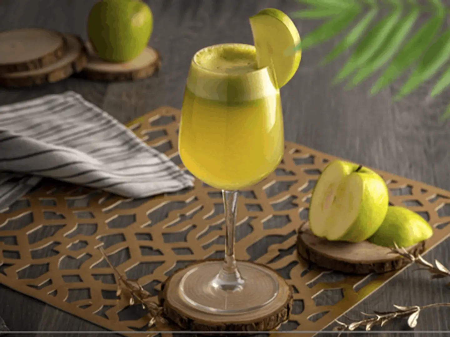 عصير تفاح اخضر 1 لتر
