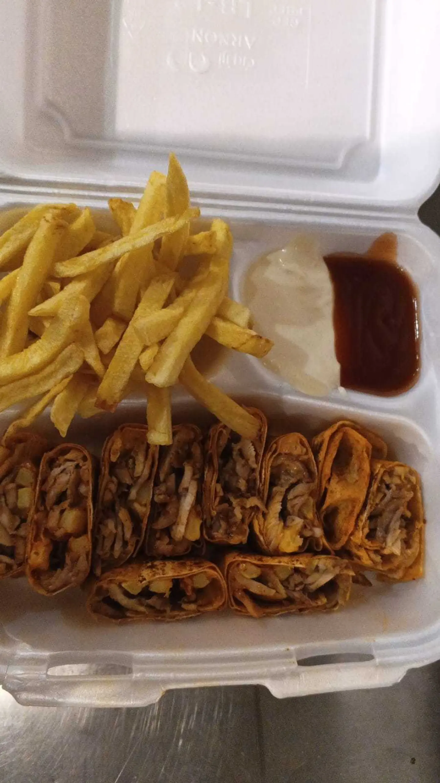 عربي شاورما احمر
