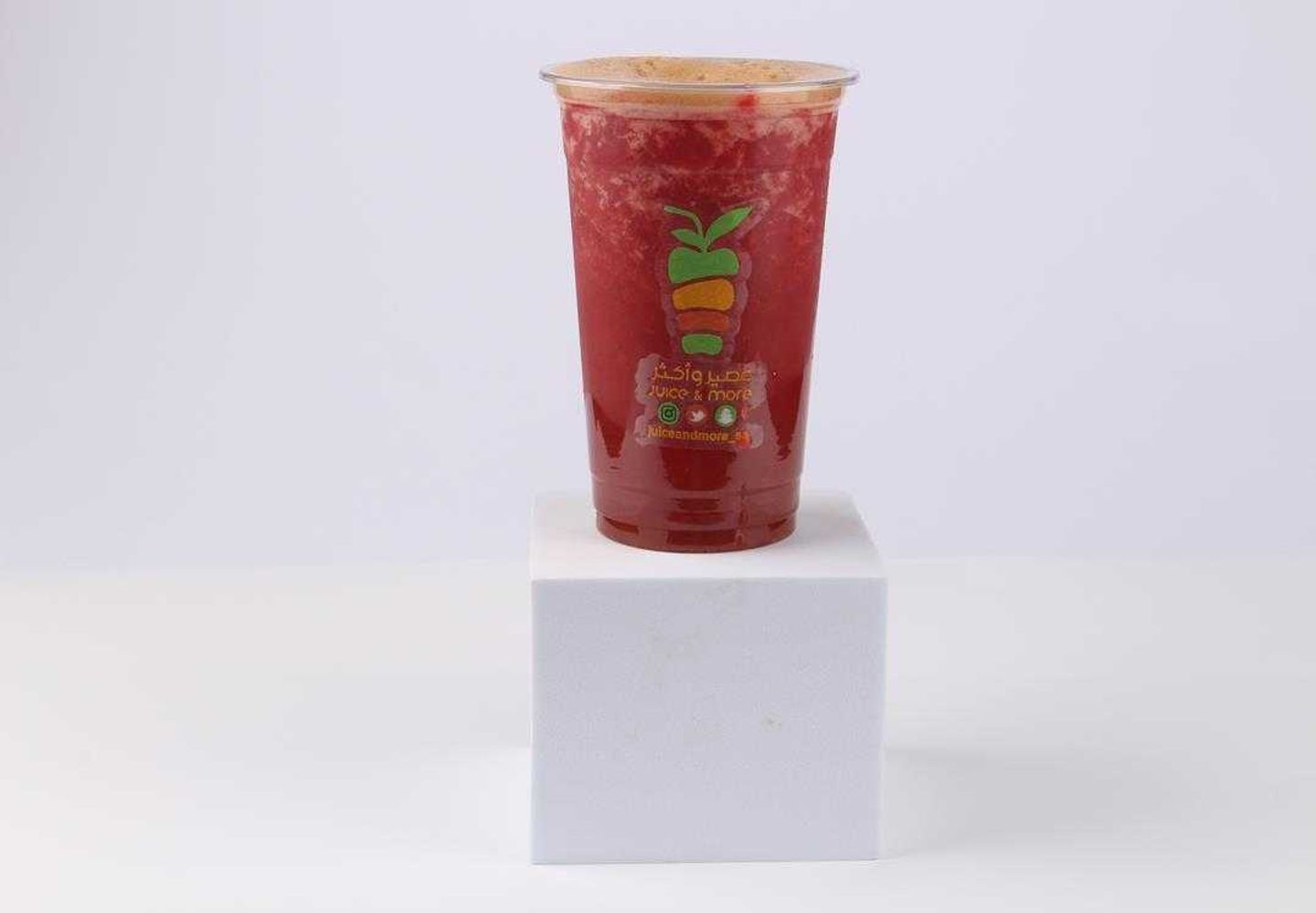 Apple &Strawberry