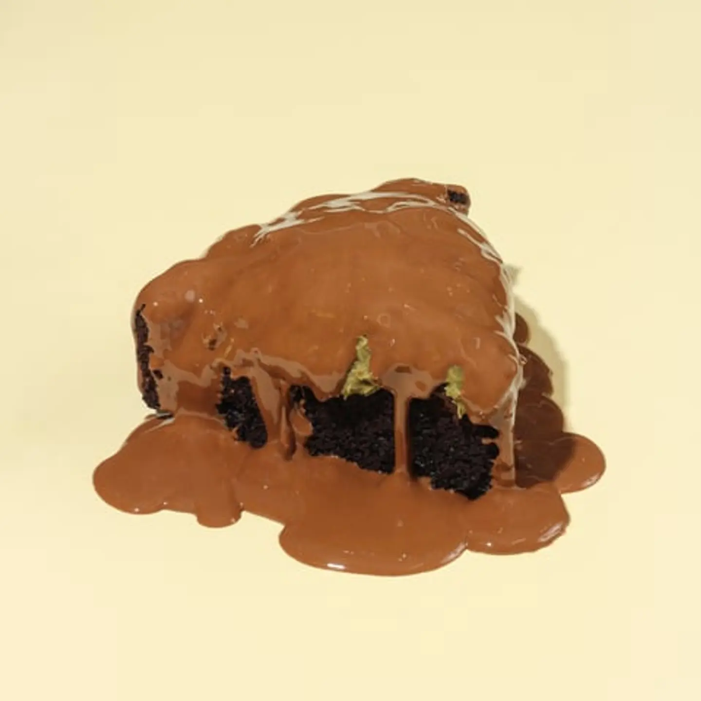 كيك الكنافة بالبستاشيو