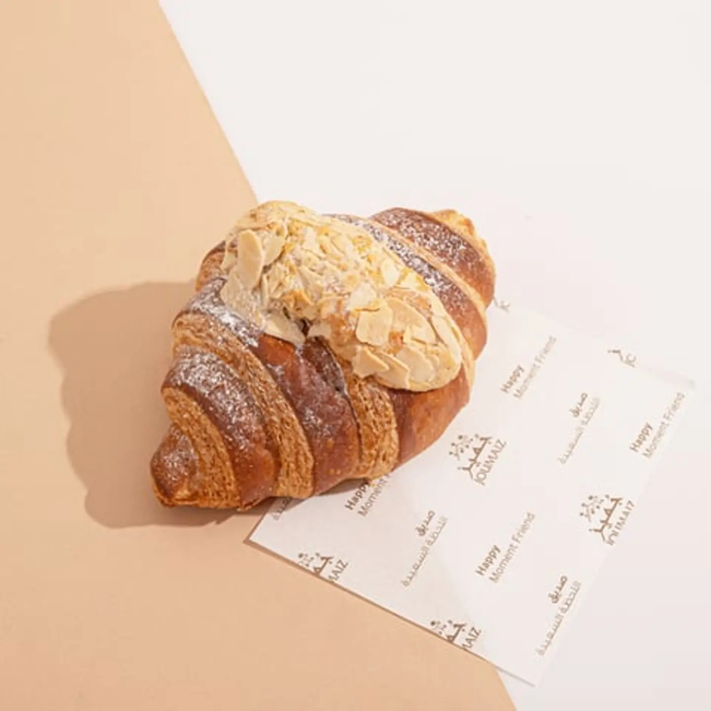 كروسون اللوز