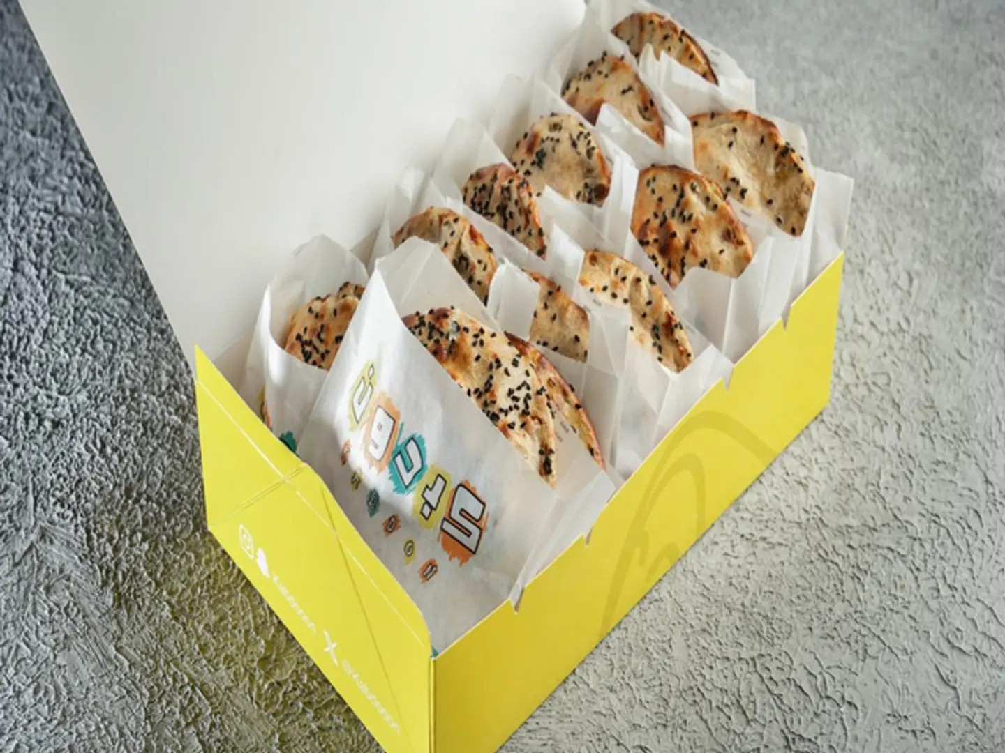 Mixed Group Box 12 Pieces ( 100% Whole Wheat Bread)