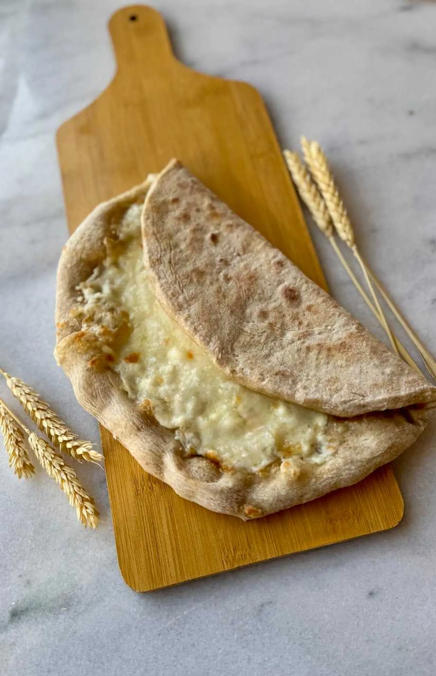 Manoosha Mix Cheese