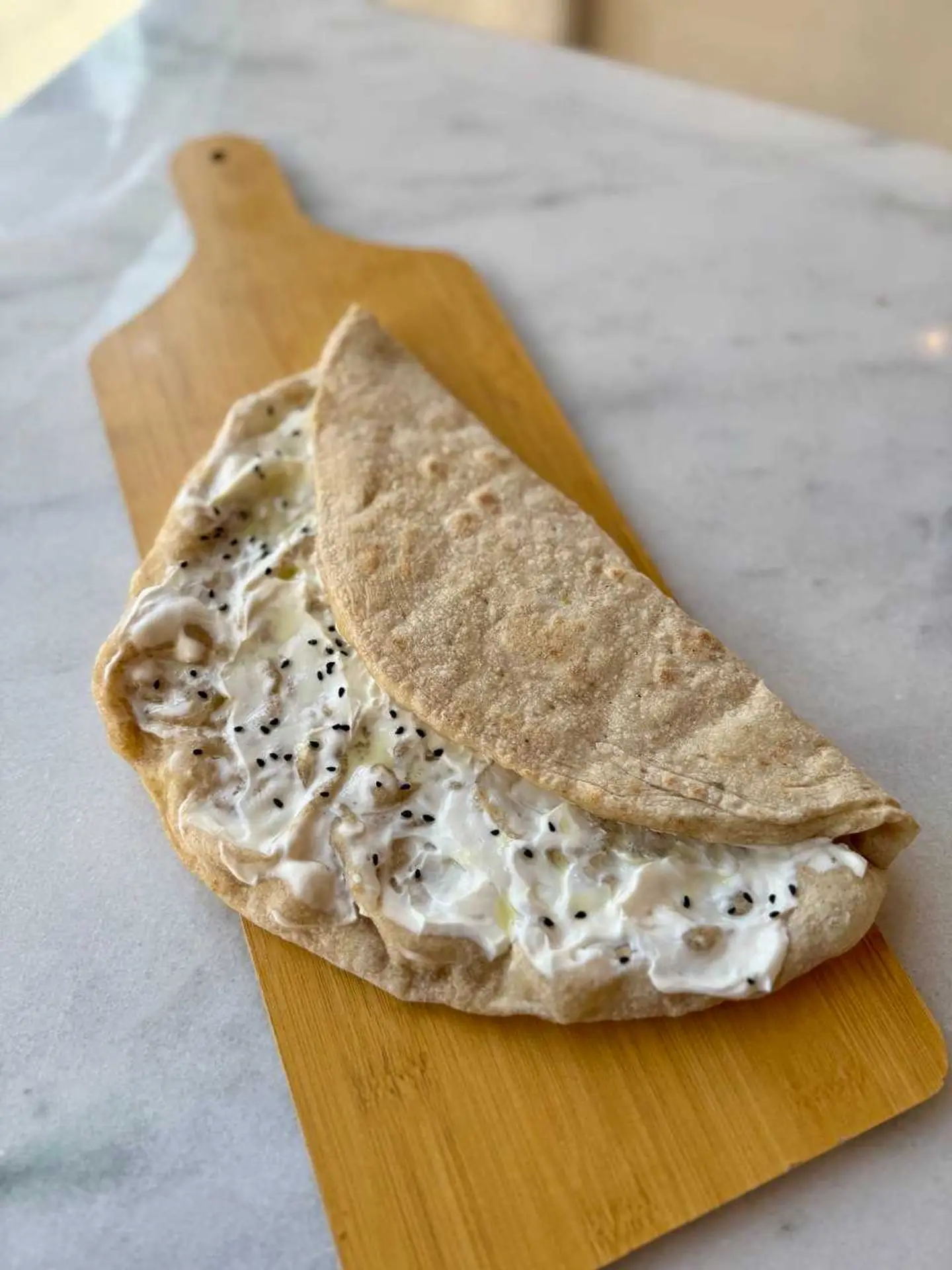 منقوشة لبنه