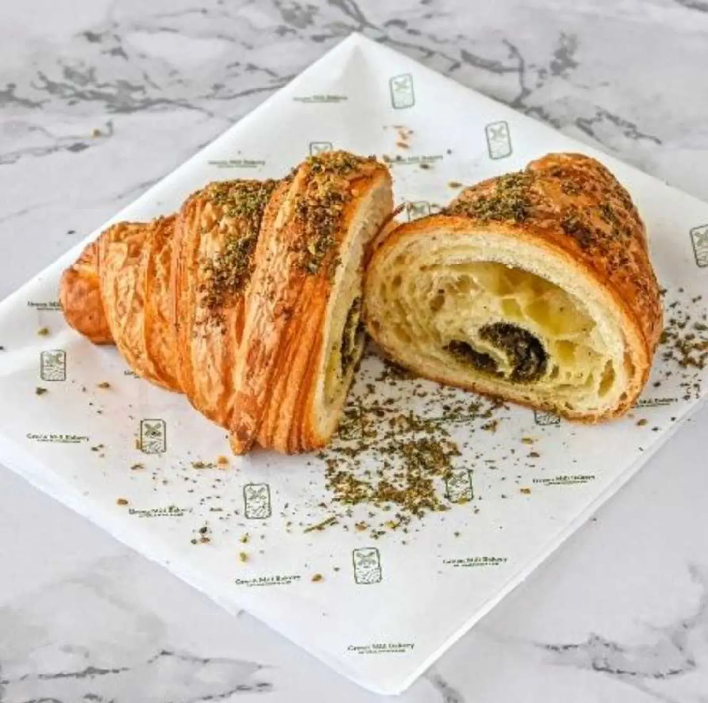 كرواسون بالزعتر