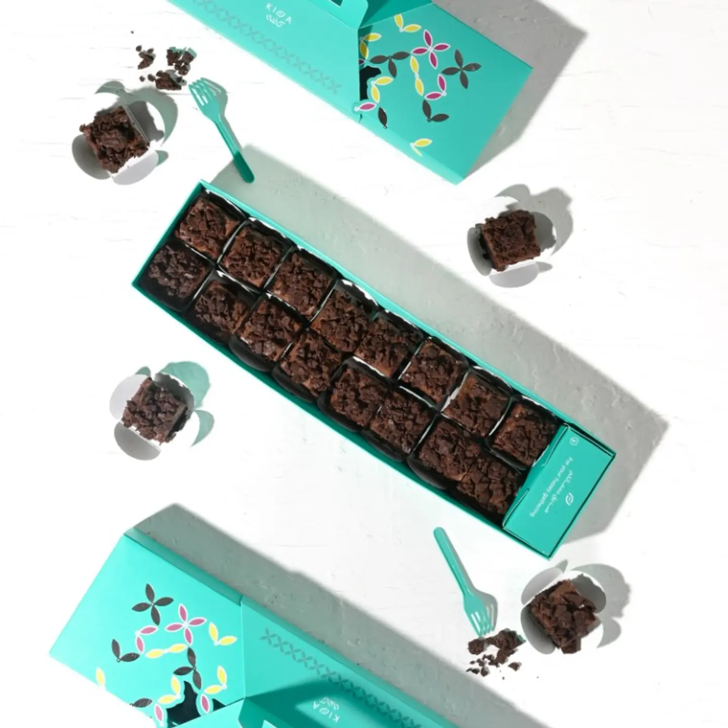 Mini Crunchy Chocolate Cake Box