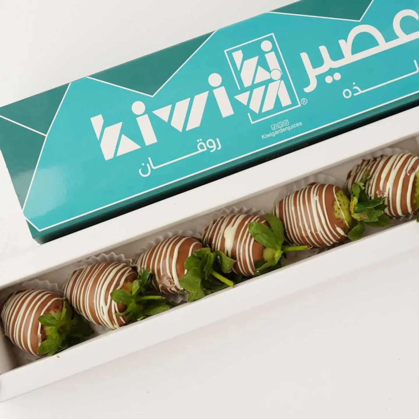 فراولة بالشكولاتة 6 حبة