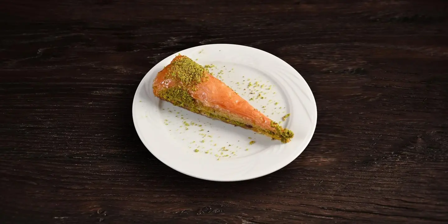 بقلاوة مثلثة
