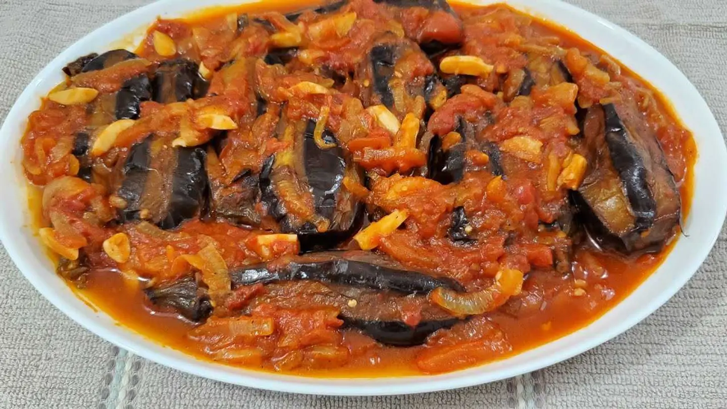 طبق مسقعة صغير*