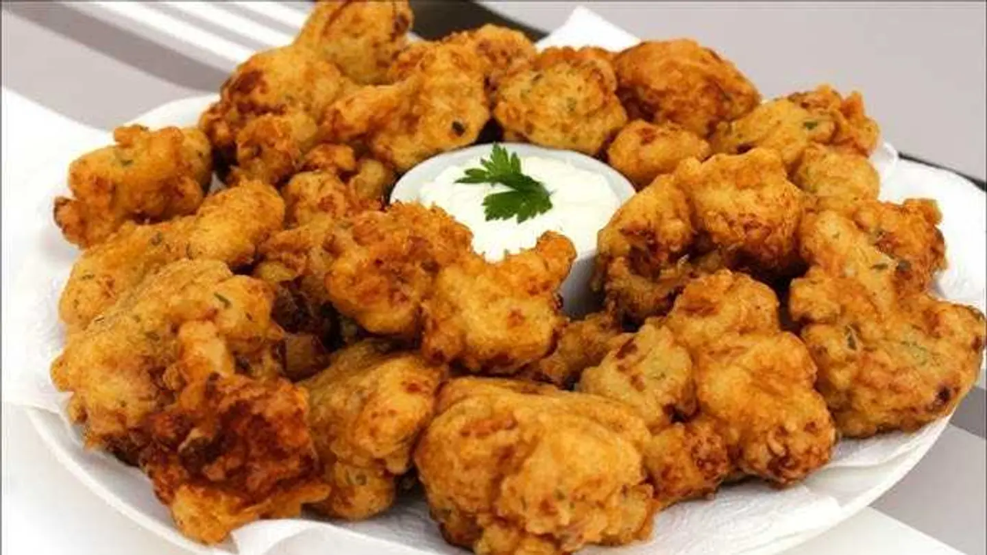 Large Cauliflower Plate