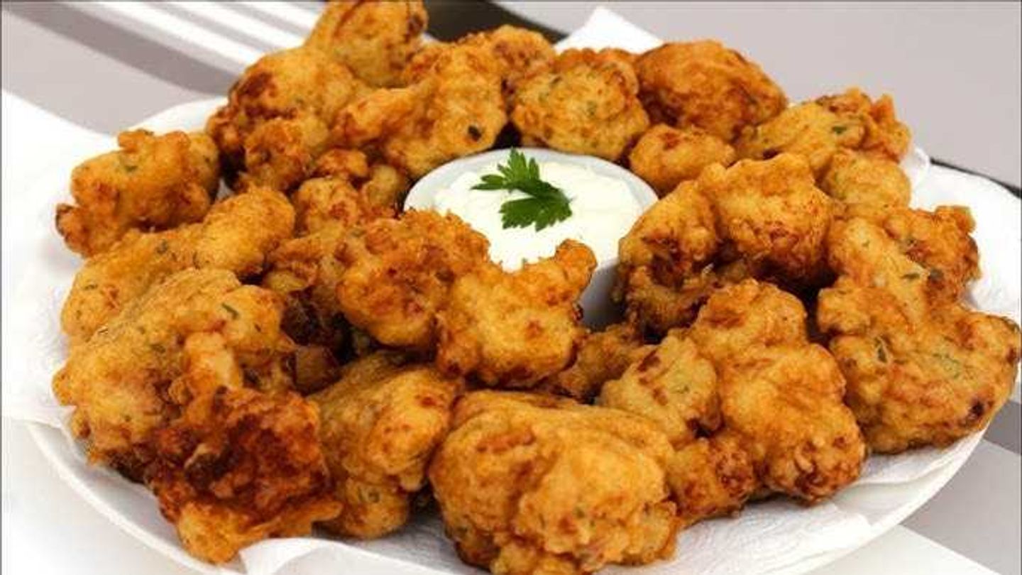 Large Cauliflower Plate