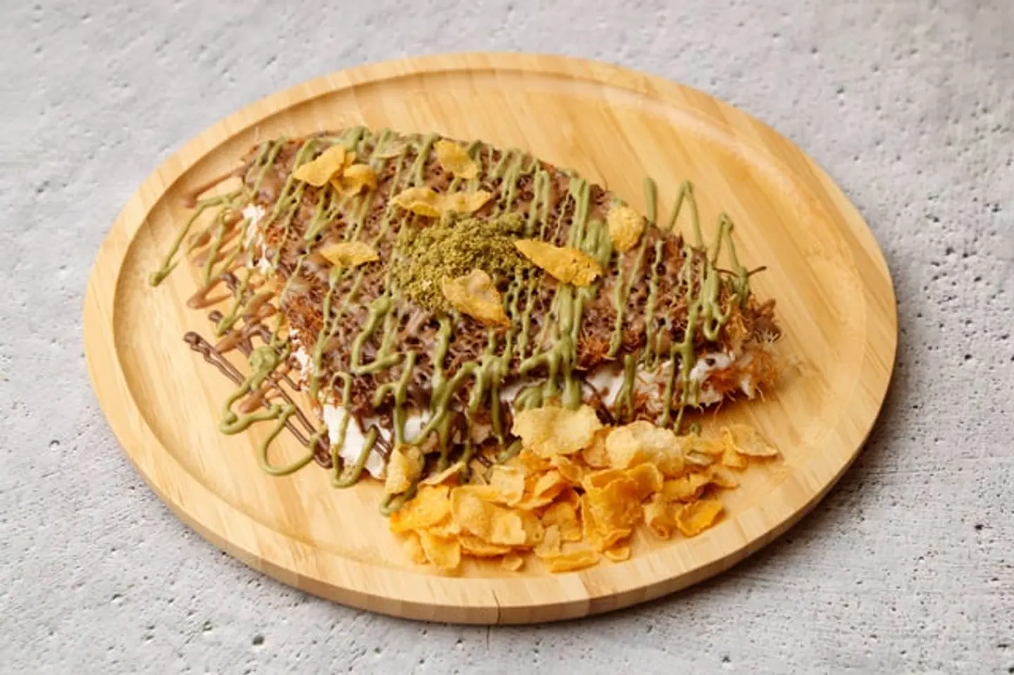 كنافة خشنة قشطة وموز وصوص