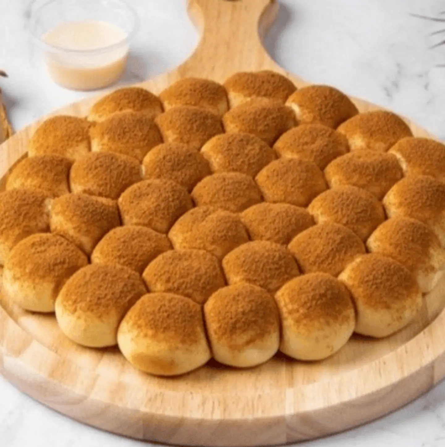 Cinnabon Khalia