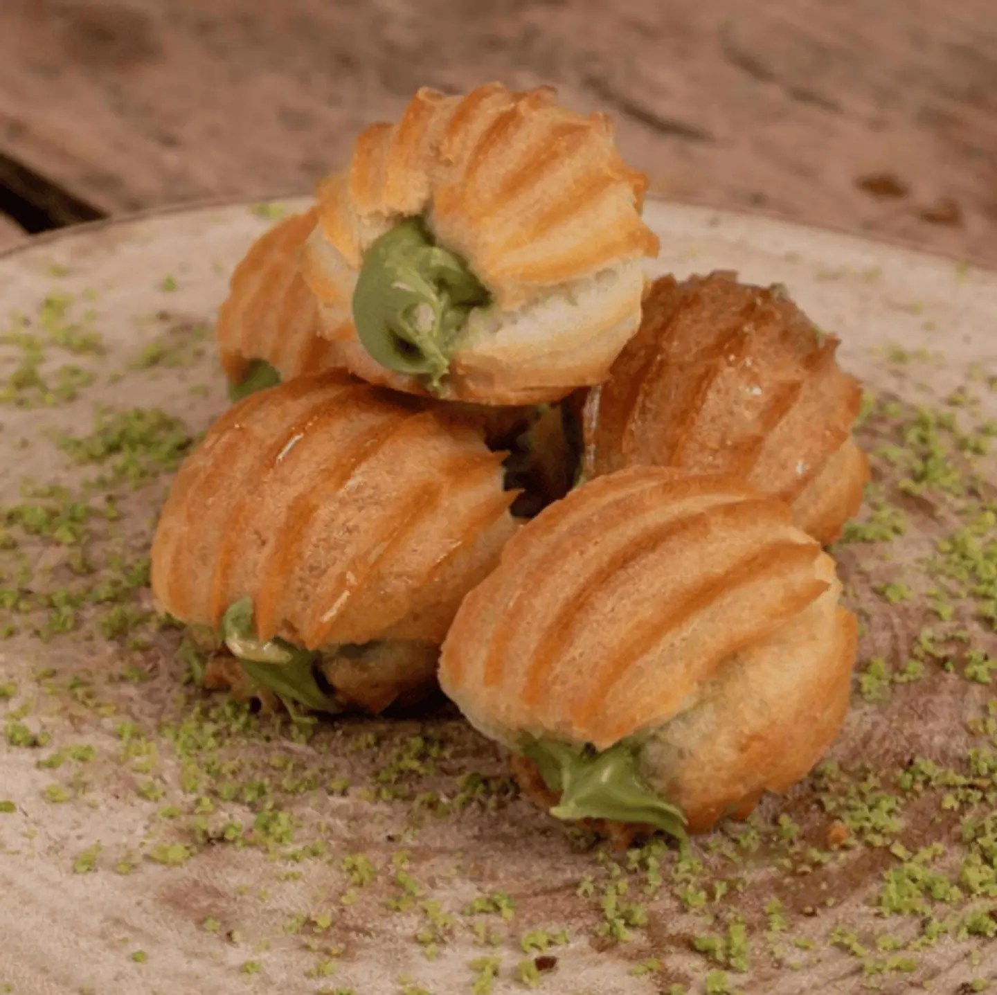 البلح المشوي بستاشيو