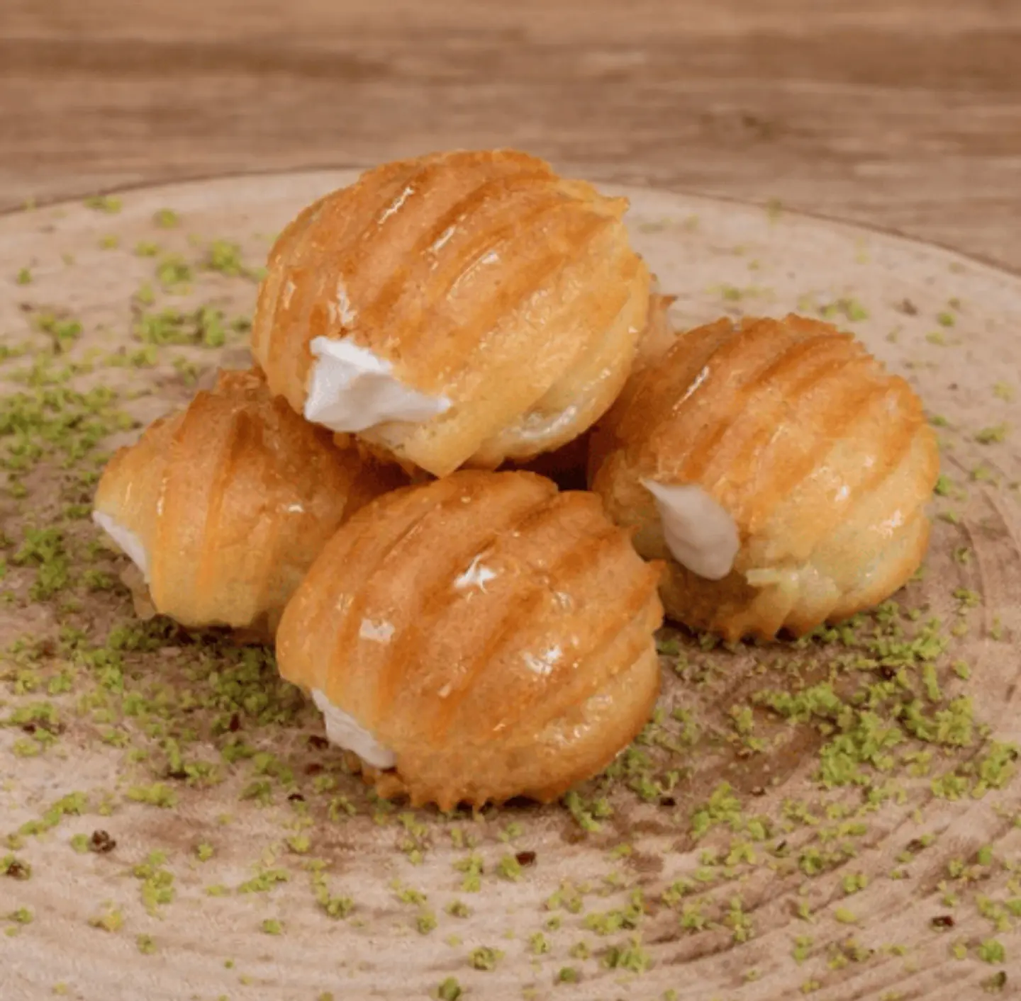 Grilled Dates With Cream