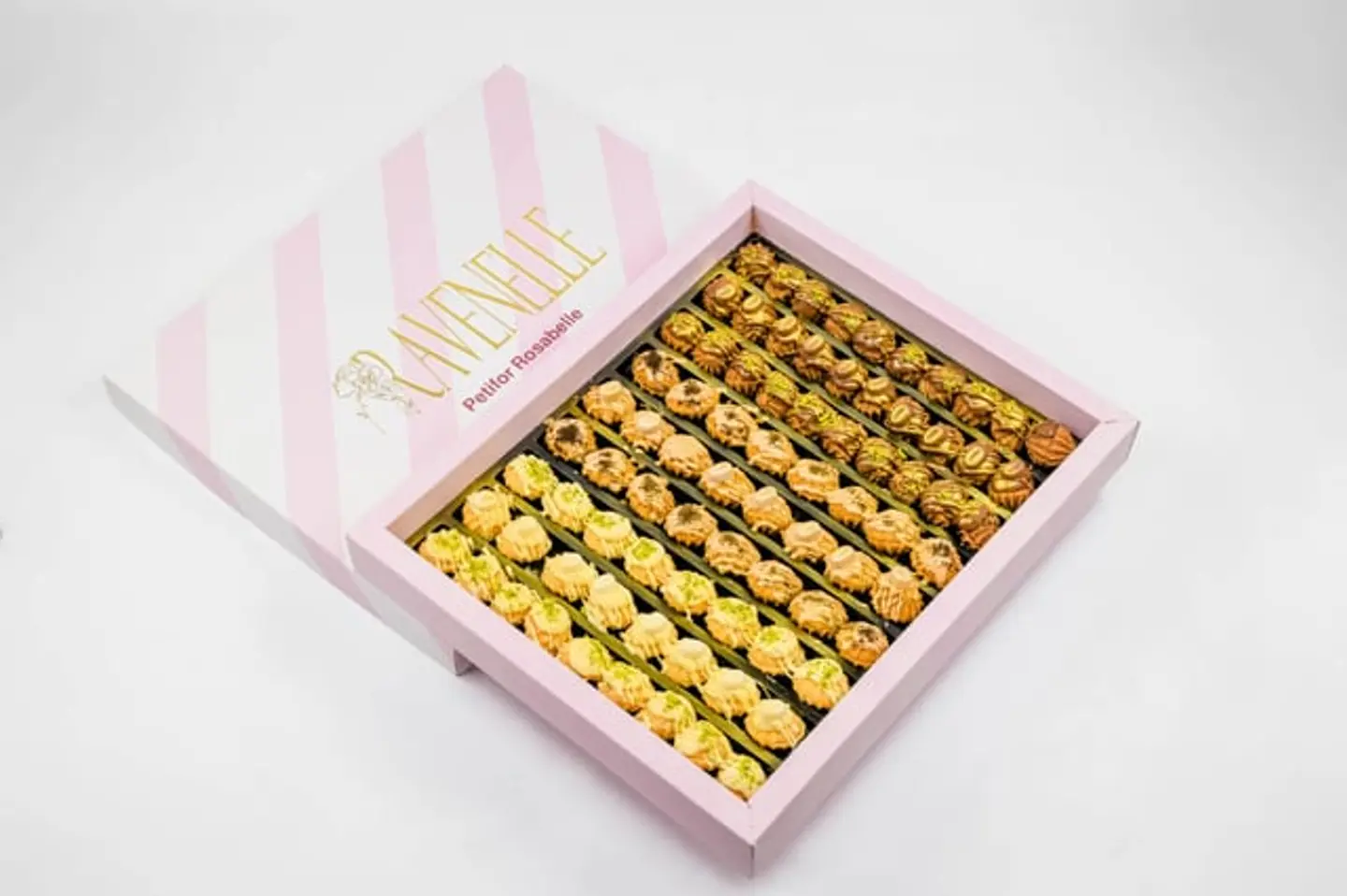 Rosabel Petit Four Box 017000039