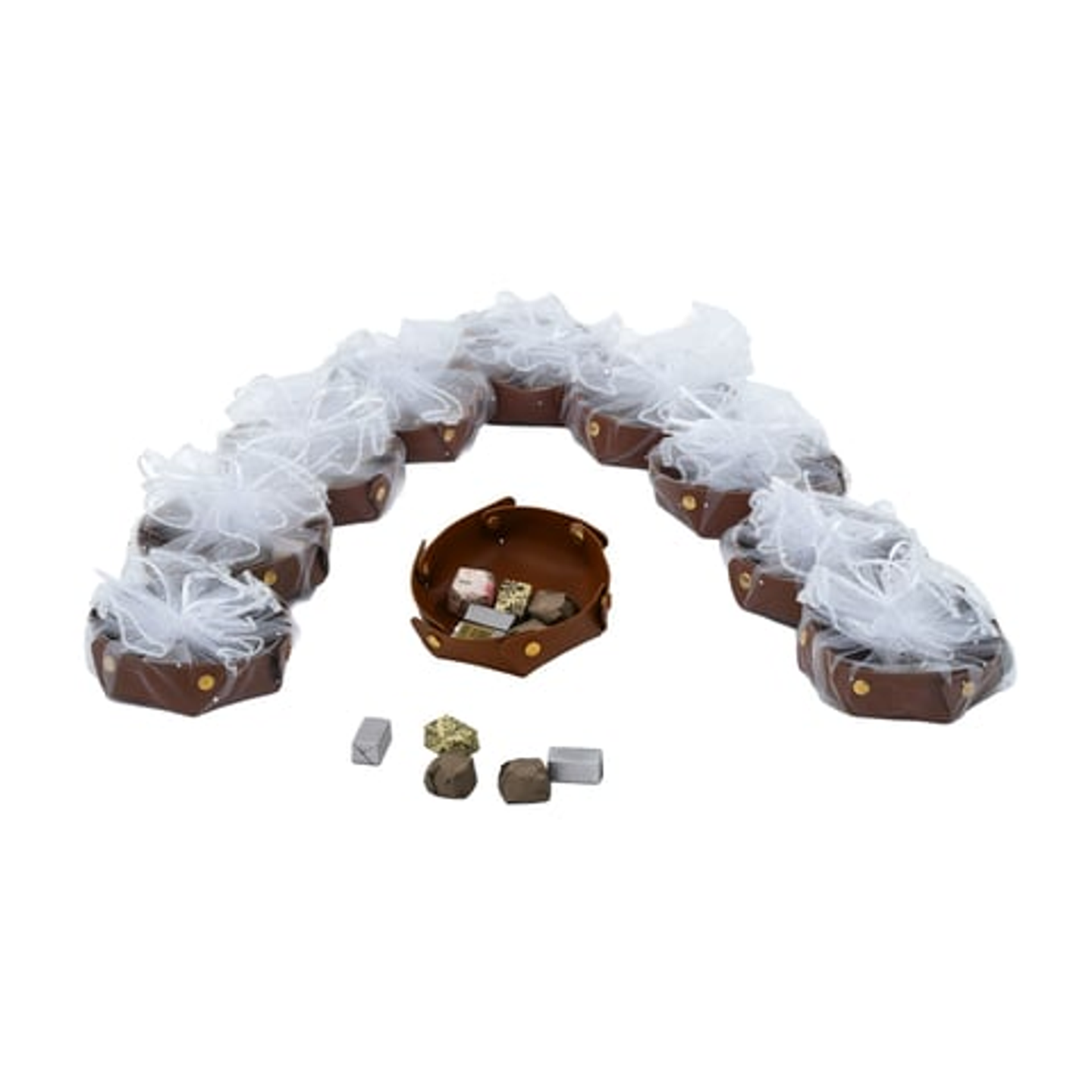 باقه توزيعات جلد لون بني 039000040