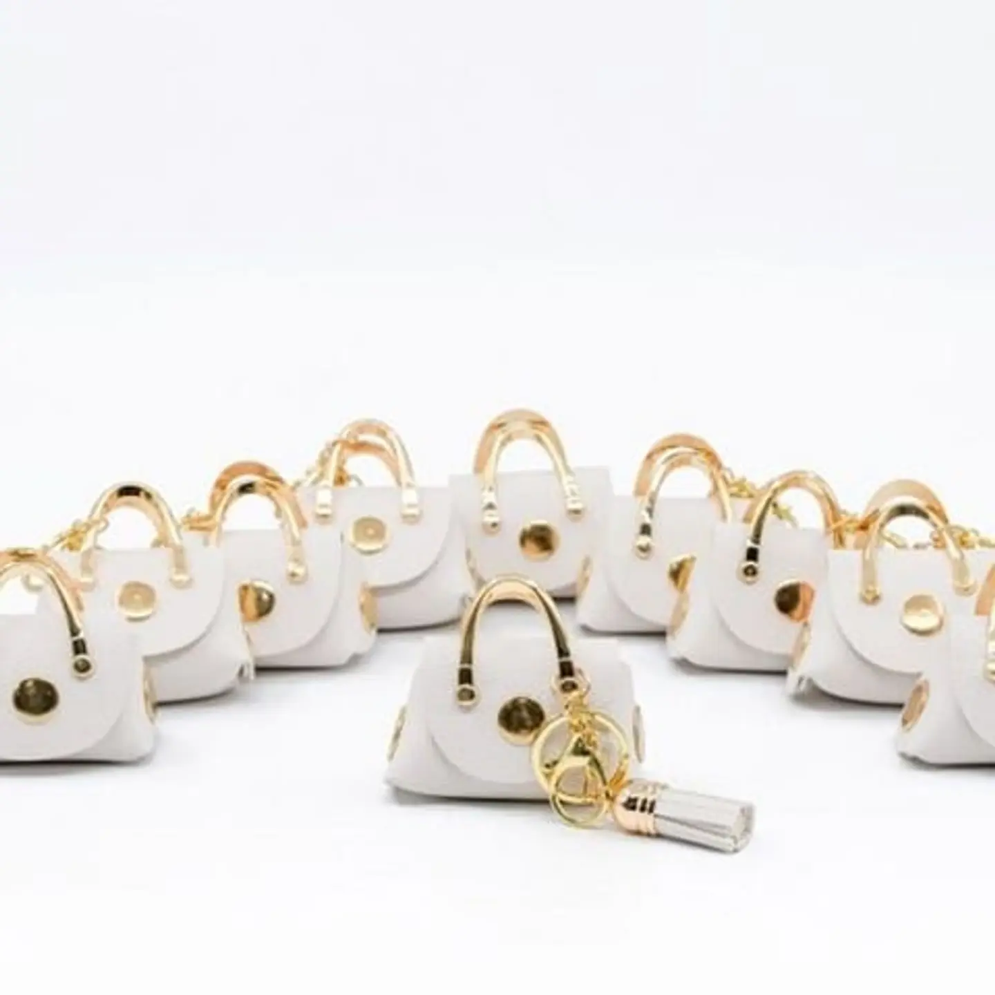 White Distribution Bouquet 039000024